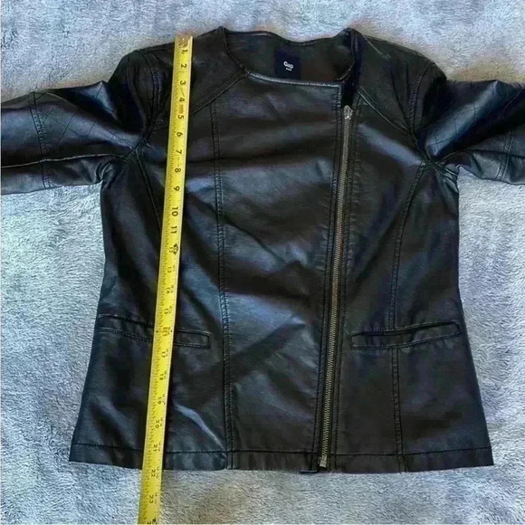 Gap Moto Jacket in Faux Leather Black Size Small EUC - Picture 11 of 12